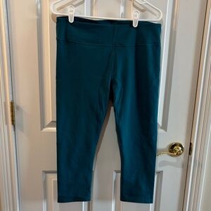 Fabletics 3/4 length legging